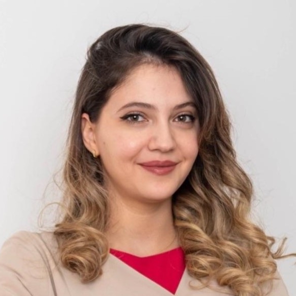 Dr. Cristina Popescu